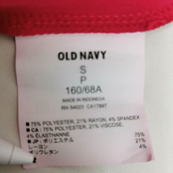 Old Navy Rose Red Mini Skater Skirt - Picture 4 of 8